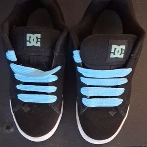 DC Kids Sneakers in Black with Light Blue Laces
